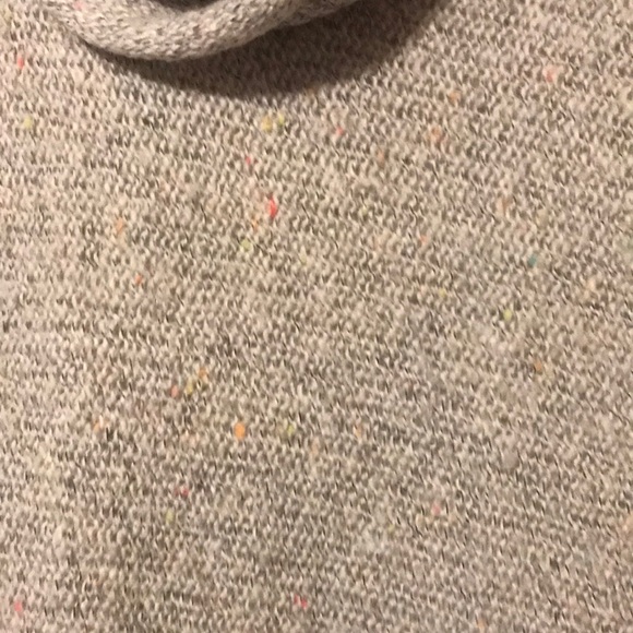 Nwot sweater - Picture 3 of 3